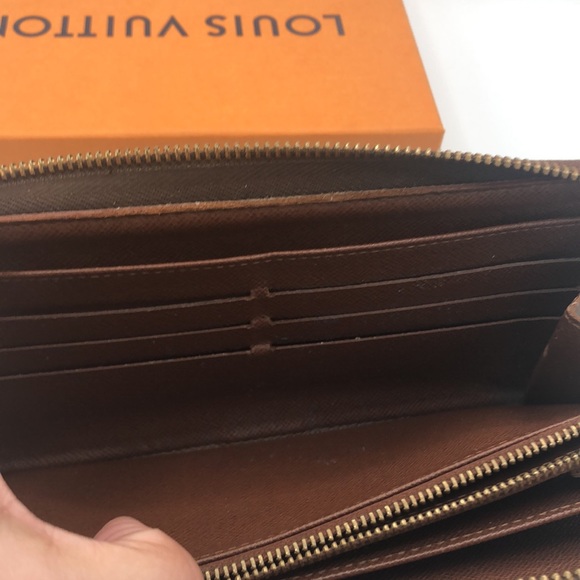 LV Zippy Organizer - Picture 12 of 13